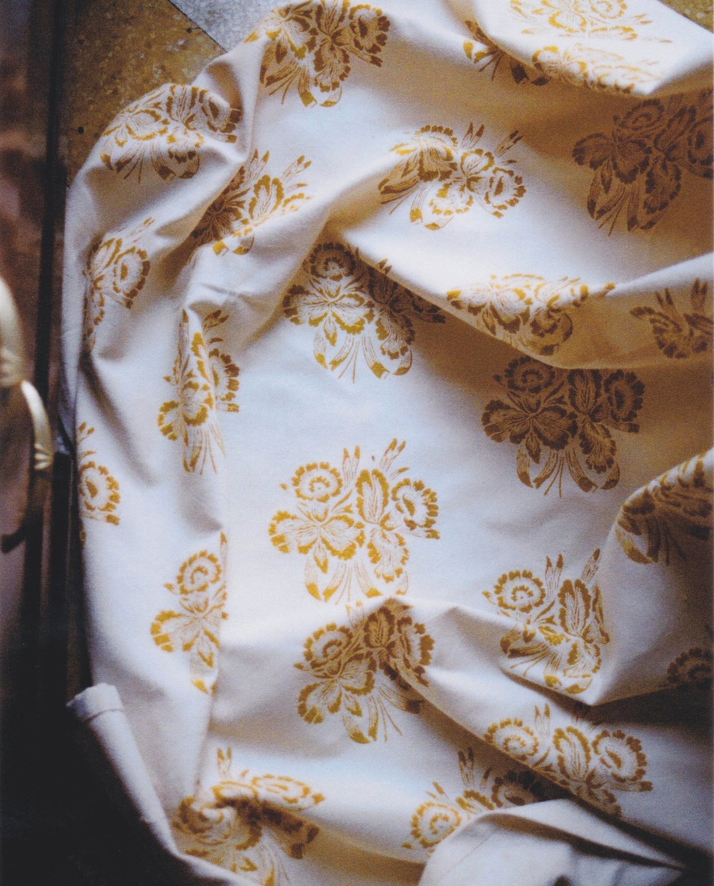 The Esfahan Tablecloth, Saffron