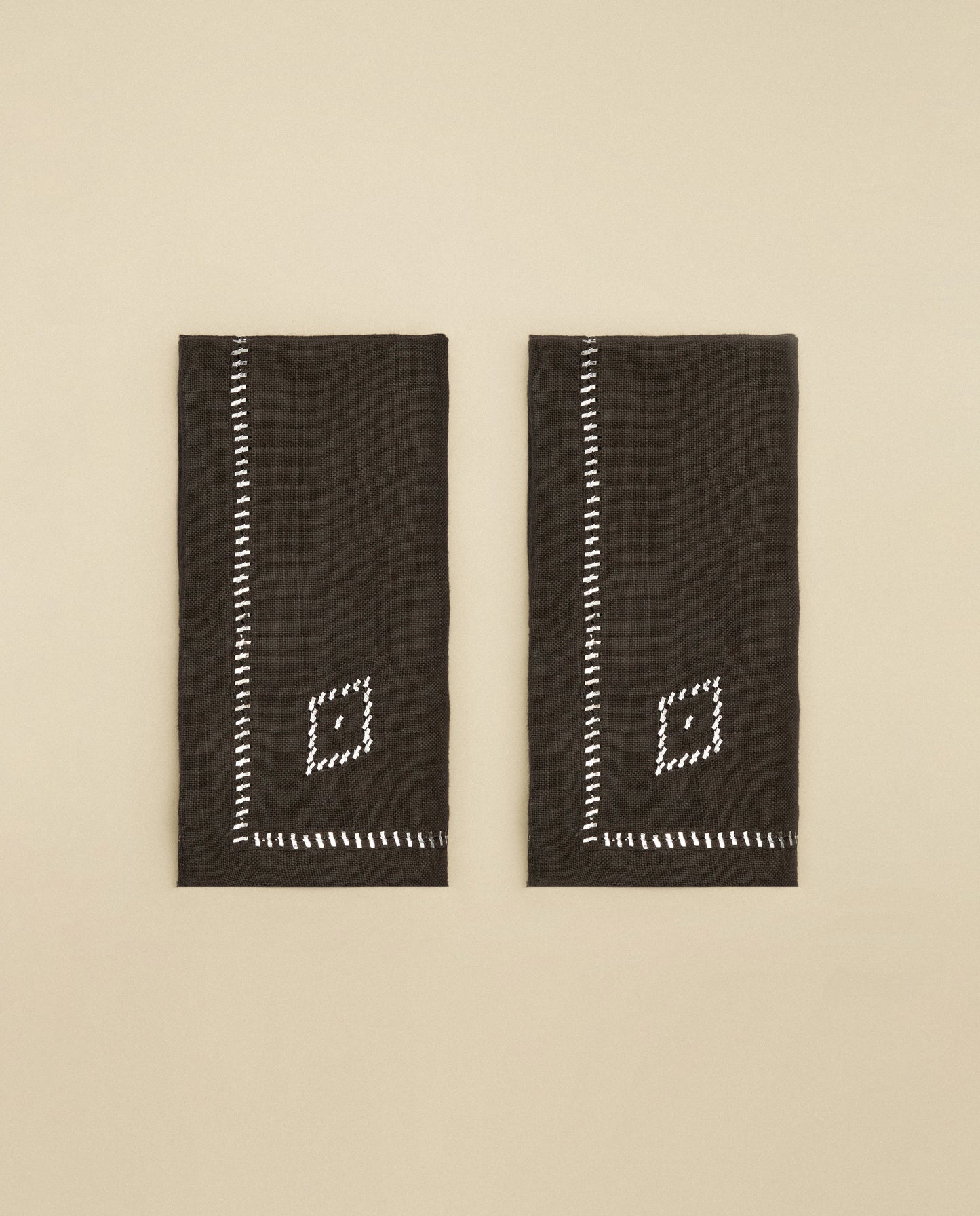The Artemis Napkin, Tobacco