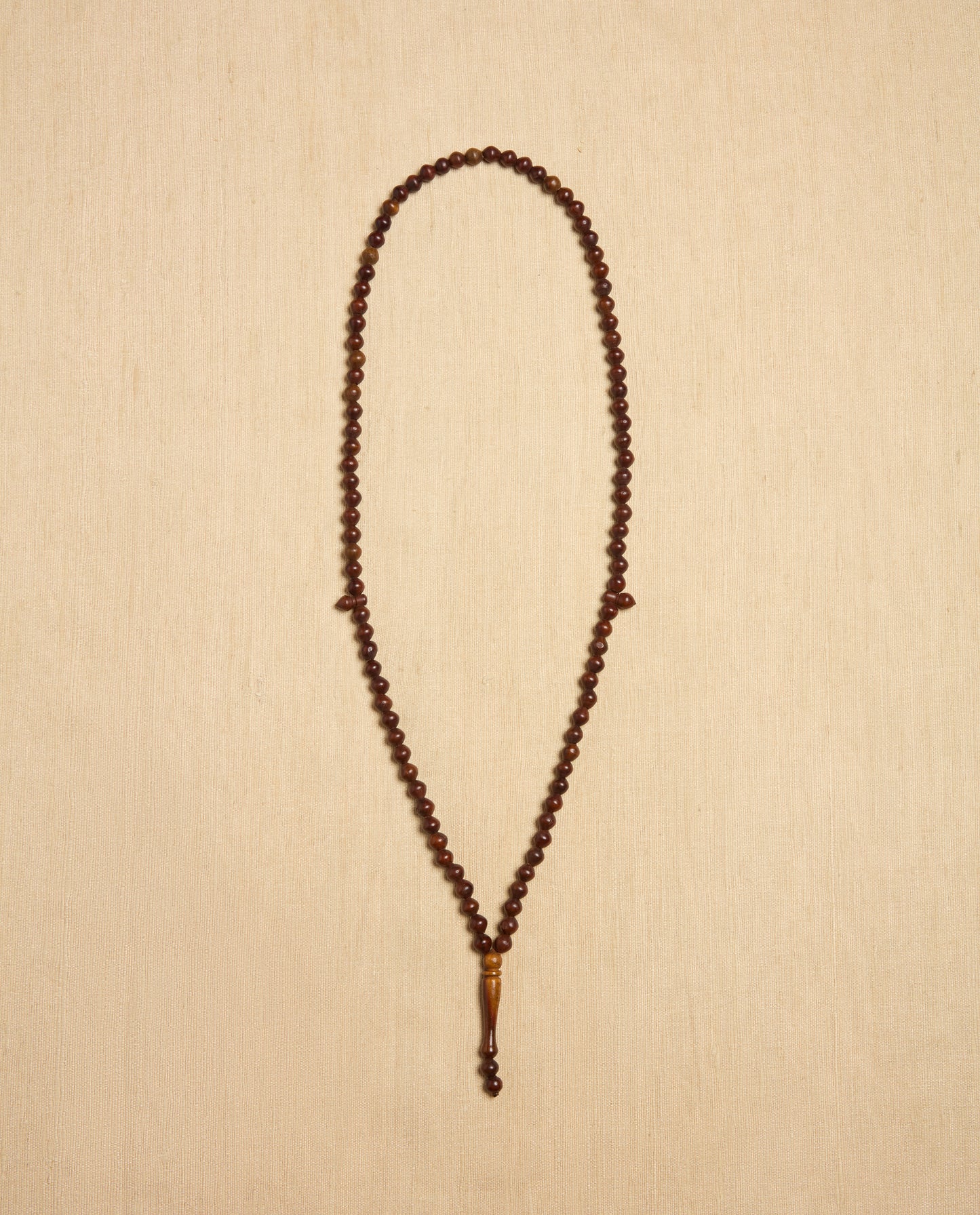 The Ancora Necklace in Dark Palm Wood