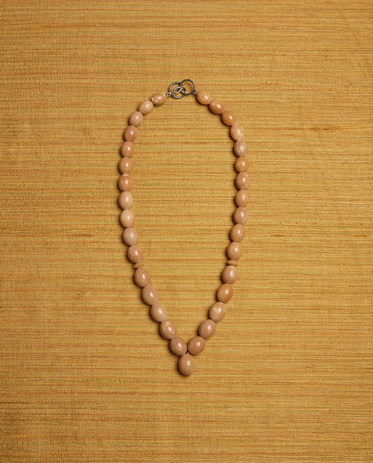 The Ancora Necklace in Stone
