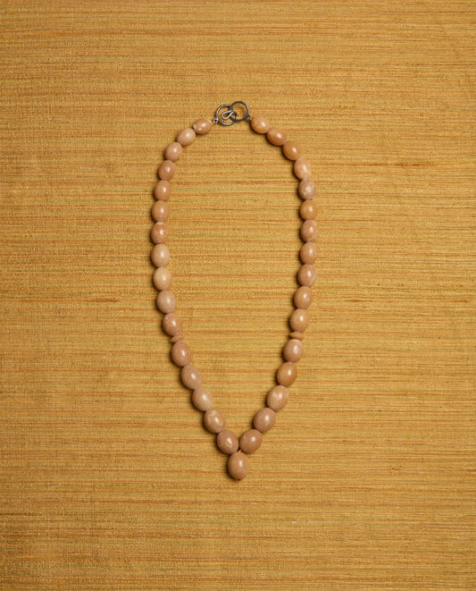 The Ancora Necklace in Stone