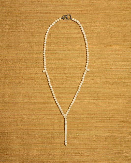 The Ancora Necklace in White Resin