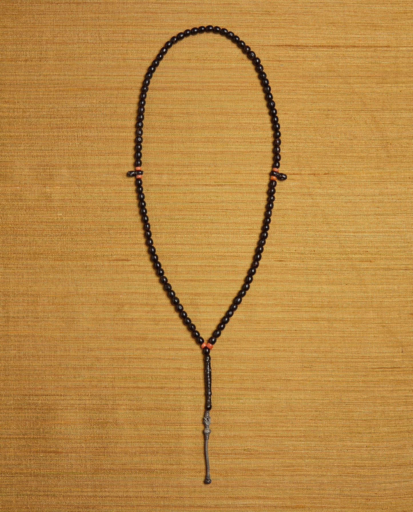 The Ancora Necklace in Black Coral