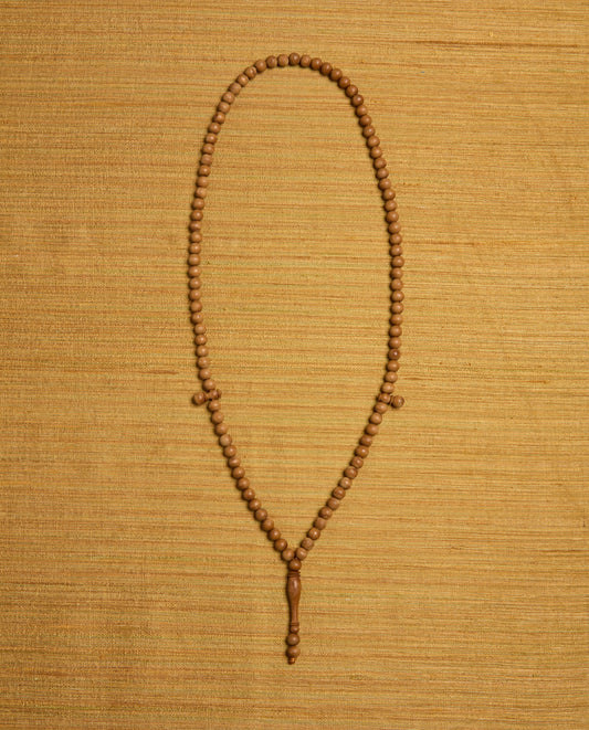 The Ancora Necklace in Sandalwood