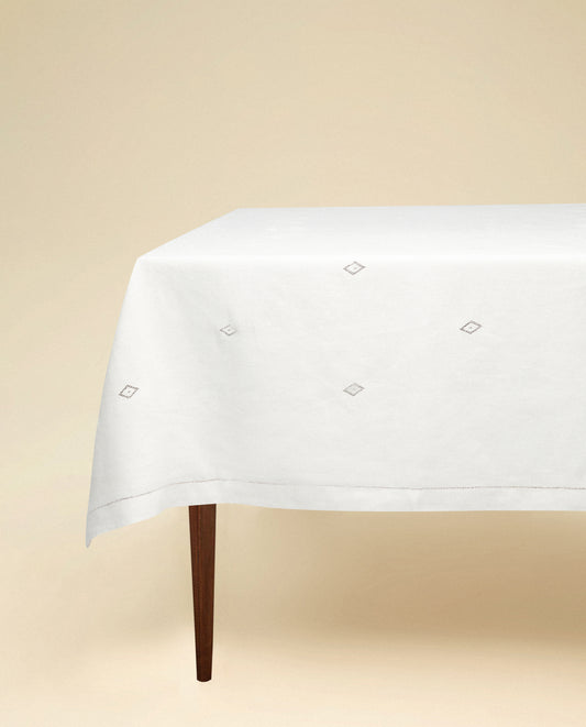 The Artemis Tablecloth, White