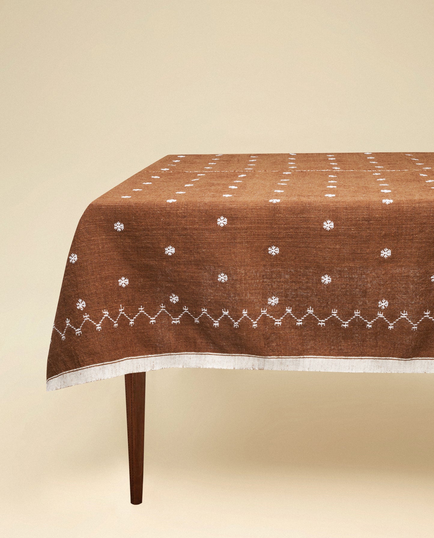 The Tarsus Tablecloth, Brown and White