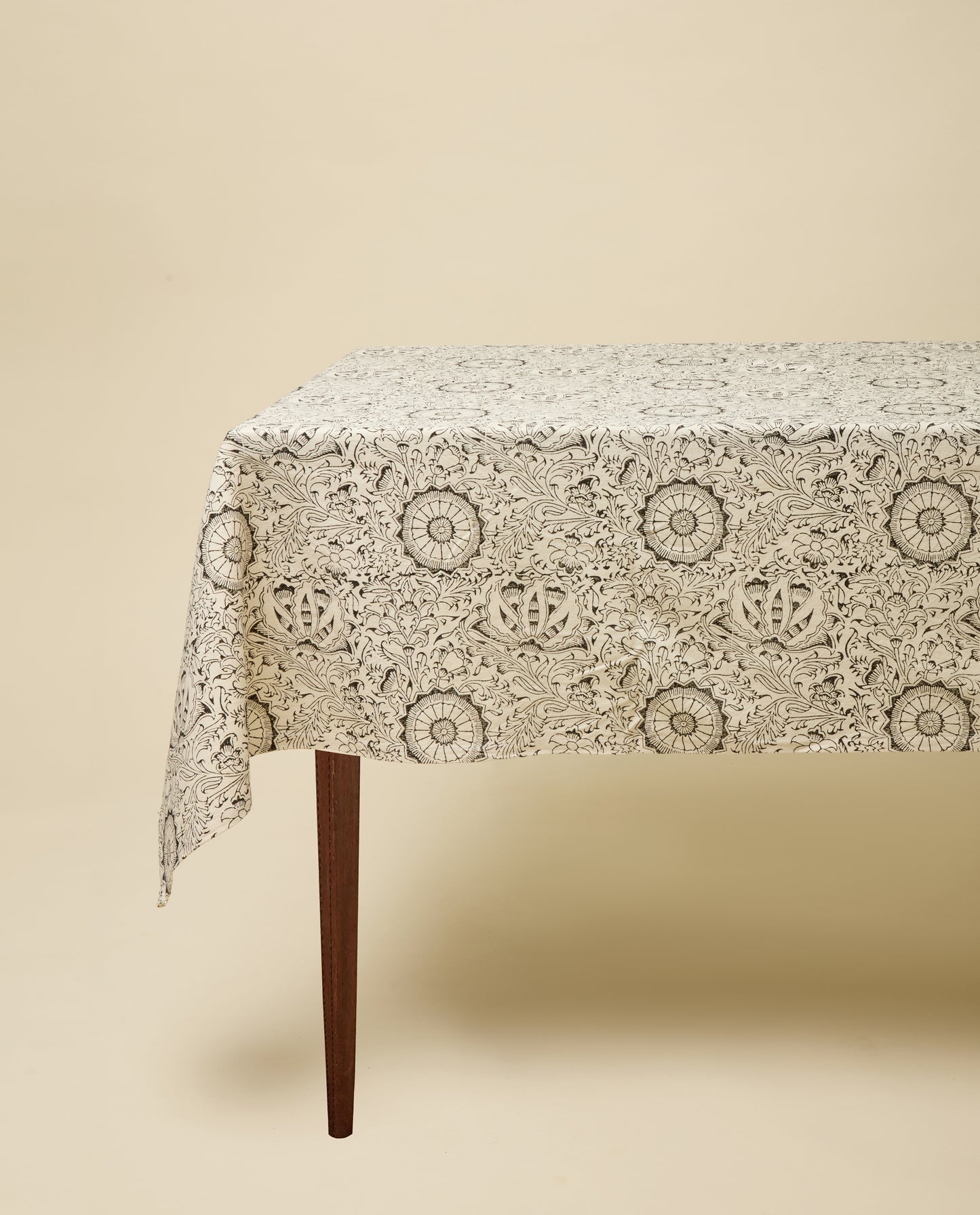 The Maryam Tablecloth